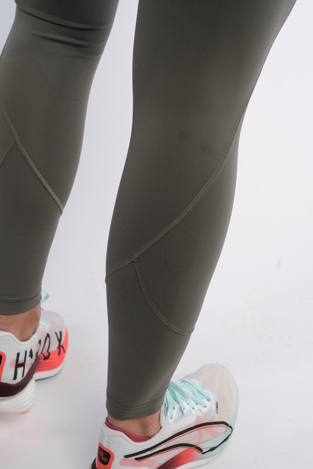 Resilience Women’s Leggings - Olive