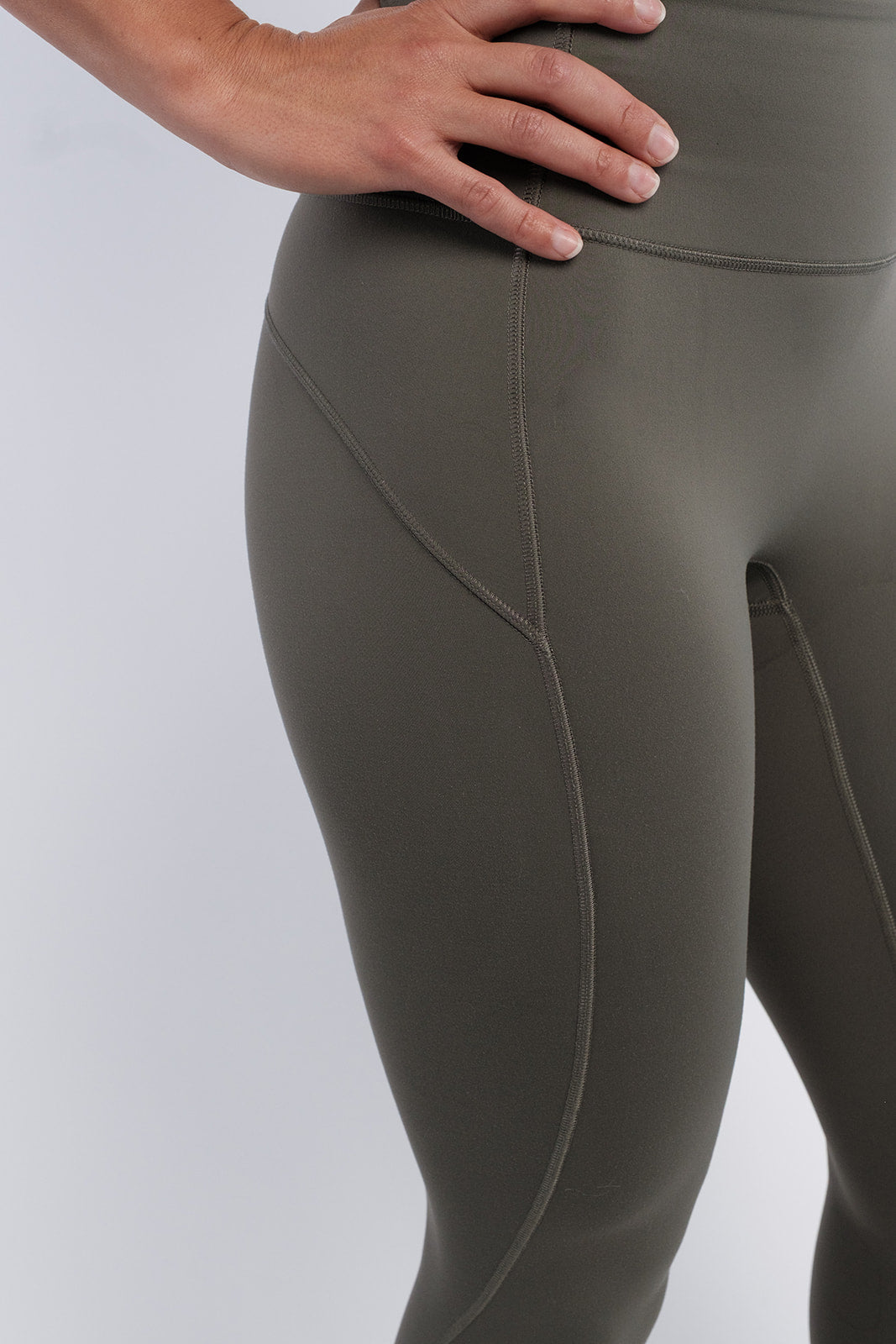 Resilience Women’s Leggings - Olive
